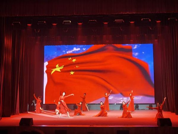 舞影翩躚展芳華｜山東省菏澤藝術(shù)學(xué)校舞蹈表演專業(yè)教學(xué)匯報(bào)演出圓滿落幕！